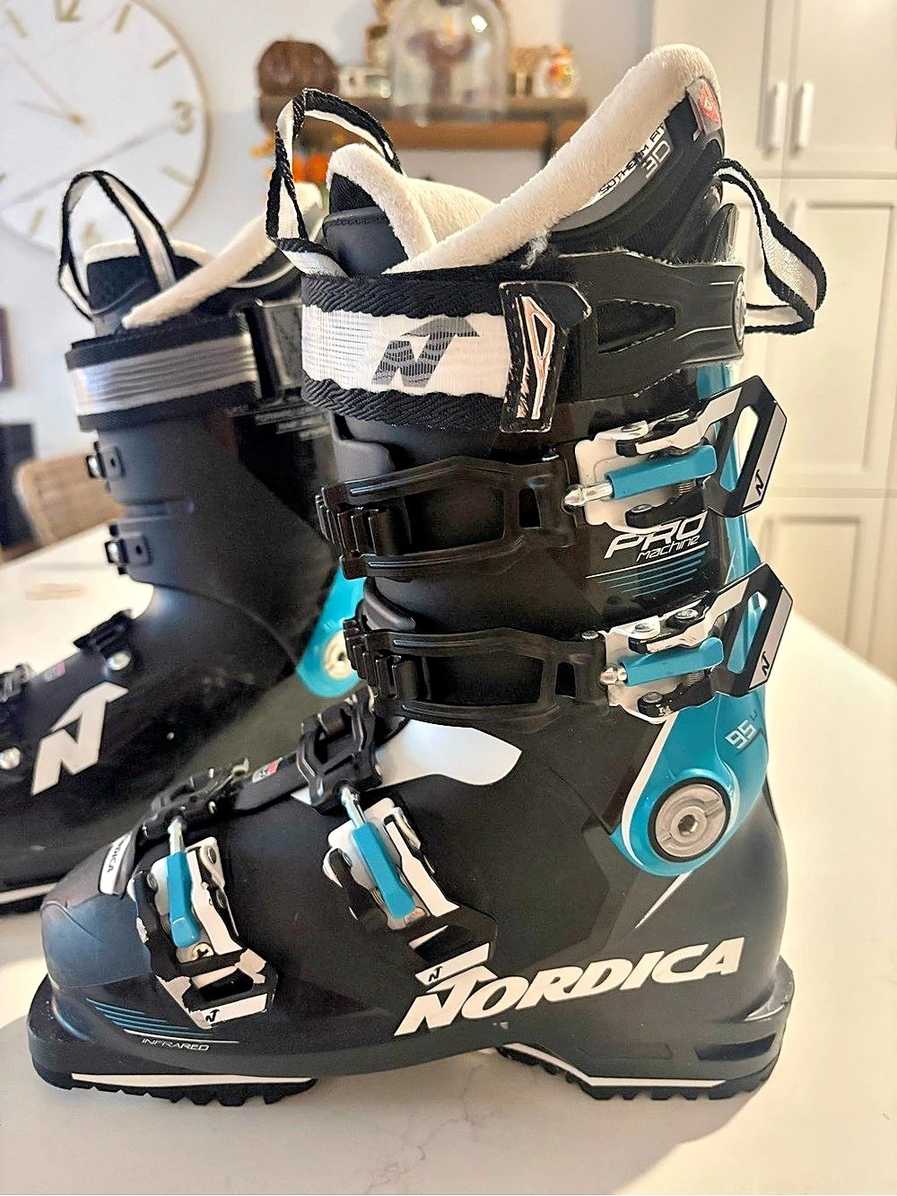 Nordica Promachine Ski Boots in Black & Blue